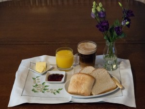 1/125 sec at f4.5, ISO6400 45mm